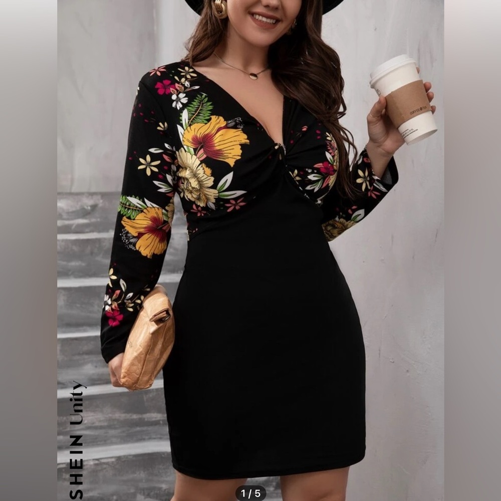 Floral Print Plunging Twist Dress